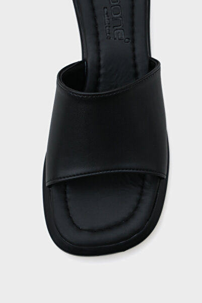 Capone Outfitters Damskie kapcie Marijo na średnim obcasie