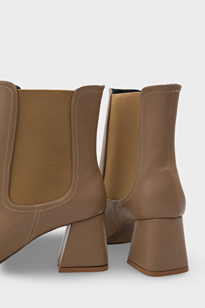 Capone Outfitters Ronny Sivri Burunlu Yandan Lastikli Kadın Bot