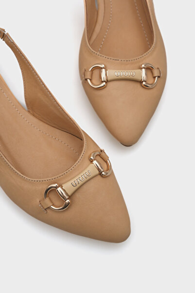 Capone Outfitters Bobby valódi bőr hegyes orrú, nyitott csatos női balerinák