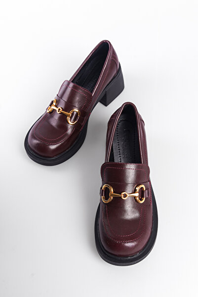 Capone Outfitters Жіночі лофери з металевою пряжкою Maureen