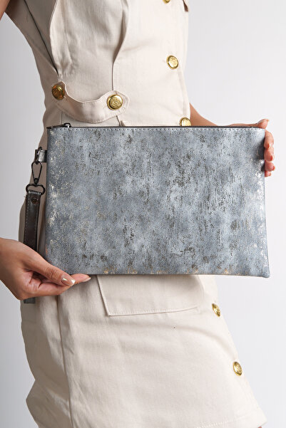 Capone Outfitters Paris Women's Clutch Bag - Stylish and Practical Design