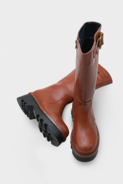 Capone Outfitters Trak Sole Metal Buckle Side Zipper Women's Boots