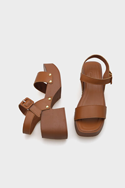 Capone Outfitters Dámské sandály na podpatku s tupou špičkou s jedním páskem