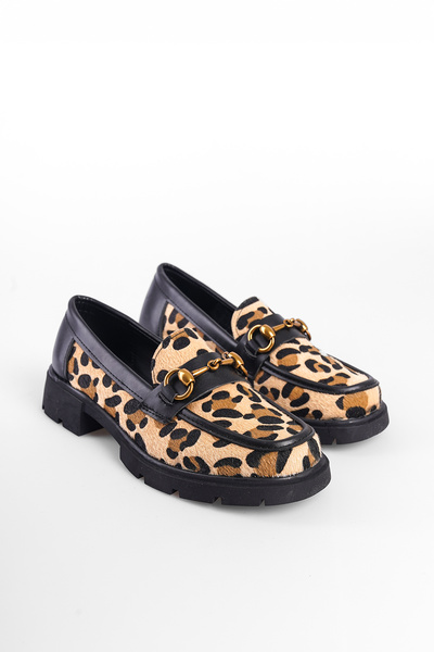 Capone Outfitters Dámská mokasína Jessie Trak Sole s kovovou přezkou