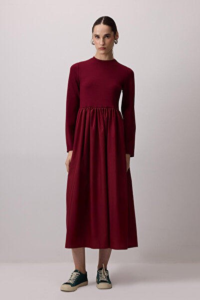 Touché Privé ŠATY S PODROBÍNÍM PÁŘE