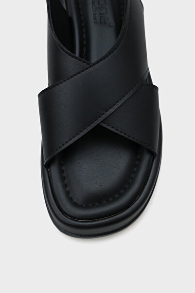 Capone Outfitters Dámské sandály Dena na klínovém podpatku s křížovým páskem