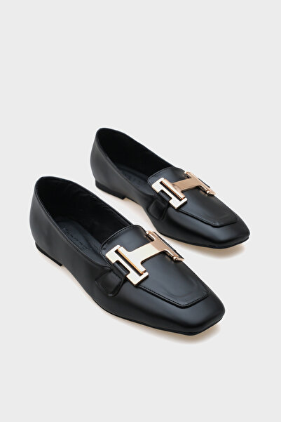 Capone Outfitters Carey Küt Burunlu Metal Toka Aksesuarlı Kadın Loafer