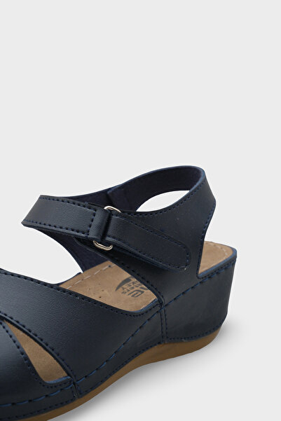 Capone Outfitters Celeste Z6312 Women's Comfort Anatomic Sandals