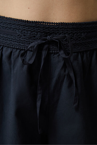 Penti Lastikli Bel Normal Siyah Kadın Şort Plwah4u425iy