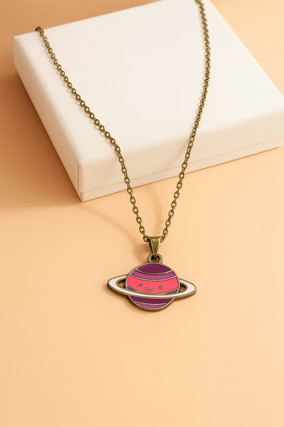 MakeWell Satürn Gezegeni Tasarımlı Çocuk Genç Kolyeleri