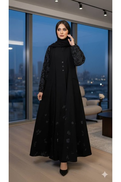 REİNA عباية من الكتان بقصه مميزه رسميه مزين بالورد المطبوع على كامل الاكمام وطرف العبايه