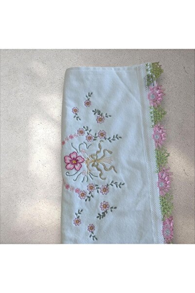 TUTUYA TEXTIL El işi İğne Oyalı Dantelli Çeyizlik 50x90cm El Yüz Havlusu