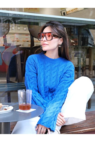 Butik Una Fiaba - Pulover pentru femei, albastru cobalt, supradimensionat, cu textură moale, împletit cu guler rotund.