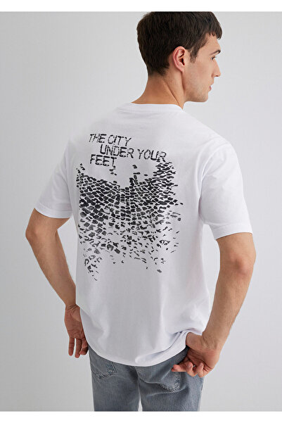 Mavi Weißes T-Shirt mit Istanbul-Print, lockere Passform / bequemer Schnitt 0612993-620