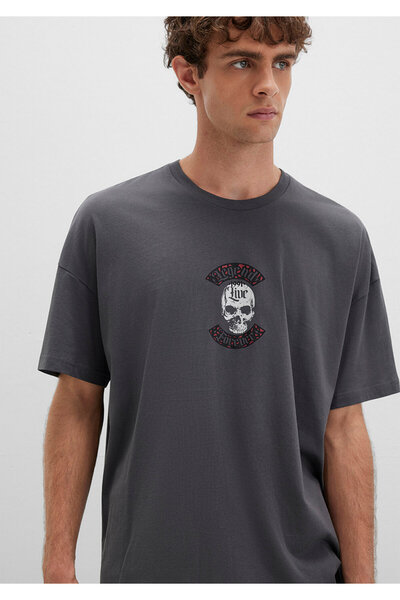 Mavi Anthrazitfarbenes T-Shirt mit Totenkopf-Aufdruck, Übergröße / Weite Passform 0612704-70088