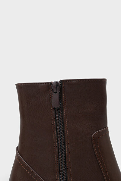 Capone Outfitters Küt Burunlu Yandan Fermuarlı Kahve Kadın Bot