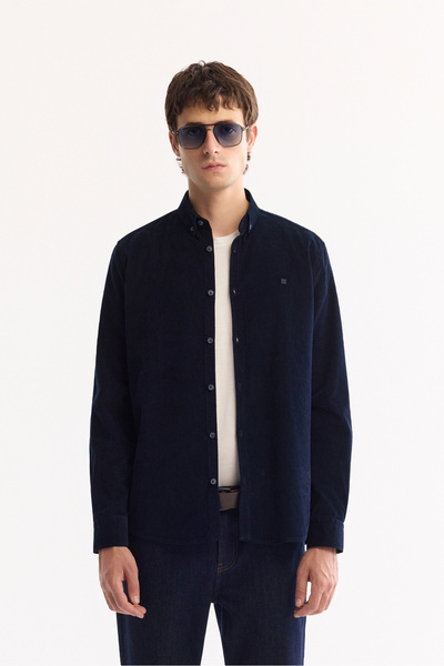 Avva Erkek Lacivert Düğmeli Yaka %100 Pamuk Soft Touch Kadife Regular Fit Gömlek B002032