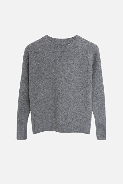 Amia&Co. Anthracite Crew Neck Basic Knit Sweater