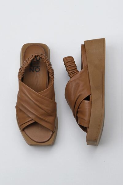 Bueno Shoes Καφέ Δερμάτινα Γυναικεία Flat Σανδάλια 01wy5901