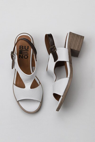 Bueno Shoes Γυναικεία λευκά δερμάτινα πέδιλα με τακούνι - 01wy4801