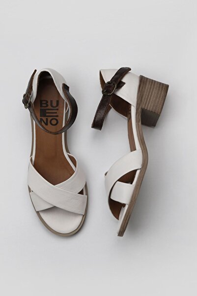 Bueno Shoes Sandale cu toc pentru femei din piele albă și maro - 01wy4802