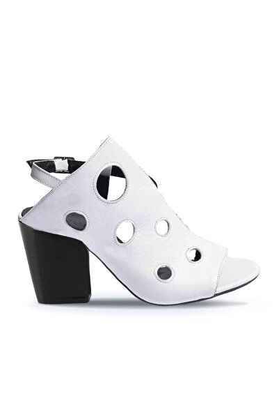BUENO Shoes Beyaz Deri Kadın Topuklu Sandalet 01wl3704