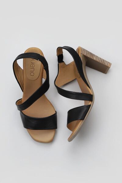 Bueno Shoes Δερμάτινα γυναικεία πέδιλα με τακούνι μαύρο - 01wn4100