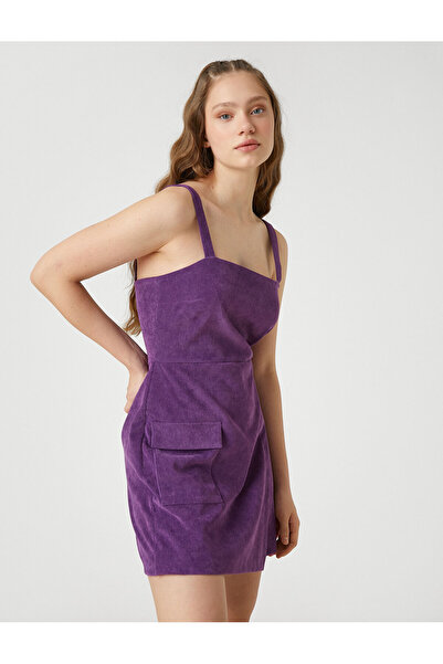 Koton Bársony overál négyzet alakú nyakpántos zseb részletes