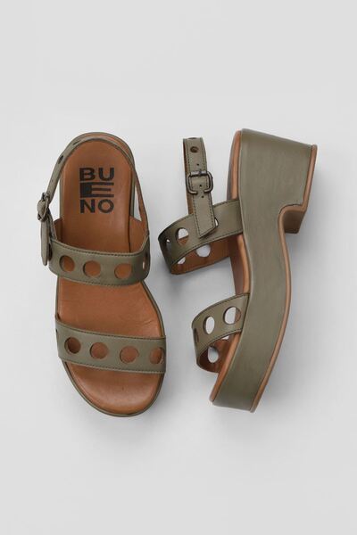 Bueno Shoes Πράσινα δερμάτινα γυναικεία πέδιλα με σφήνα τακούνι - 01wu8105