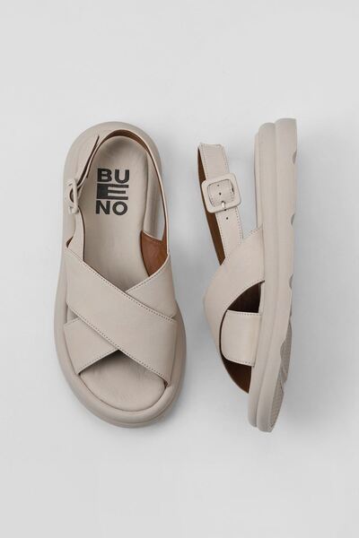 Bueno Shoes Krémové kožené dámské ploché sandály 01wy9403
