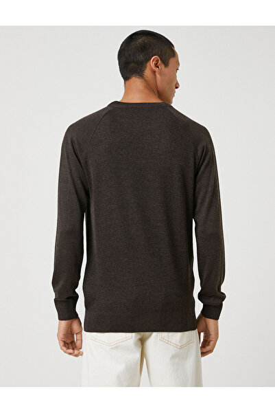 Koton Основен трикотажен пуловер с кръгла яка