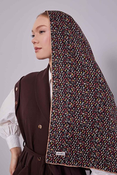 Levidor Μαύρο μεταξωτό μαντήλι με λεπτομέρεια με μίνι γράμματα