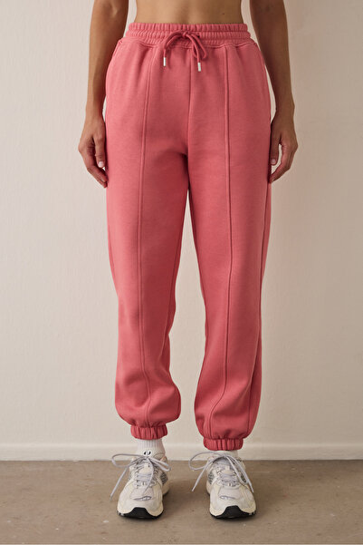 Penti Übergroße Jogginghose mit mittlerer Taille und doppeltem Nähten in Wüstenrosa