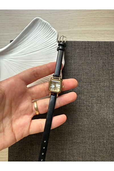 rubsey ساعة يد نسائية كلاسيكية من الجلد بتصميم كلاسيكي مربع صغير