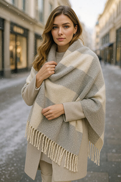 Adorisse Yumuşak Dokulu Püsküllü Ekose Desenli Sıcak Tutan Atkı - Gri, Beyaz,...