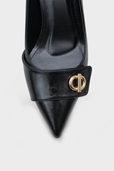 Capone Outfitters April Wooden Medium Heel Metal Buckle Pointed Toe Women's Shoes