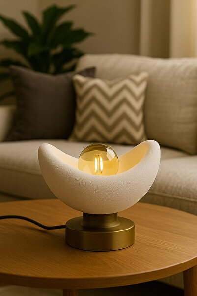 DNRYSL Luna Design Table Lamp with Gold Detailed Lampshade, Soft Amber Light, Rustic Bulb Gift 20 X 37 cm