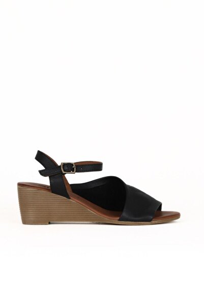 Bueno Shoes Μαύρα δερμάτινα γυναικεία πέδιλα με τακούνι 01we4000