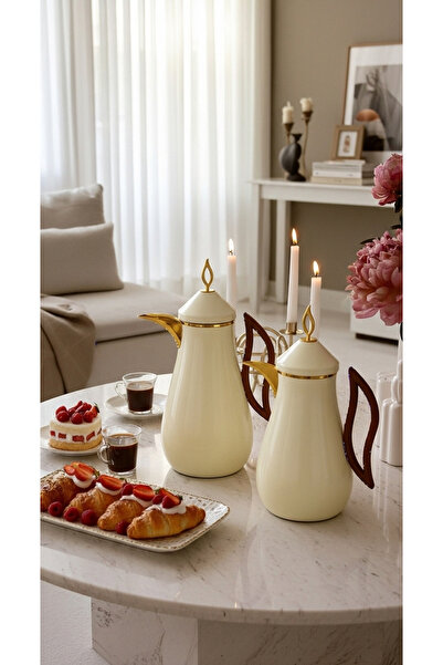 Generic A stylish and practical coffee and tea thermos set.