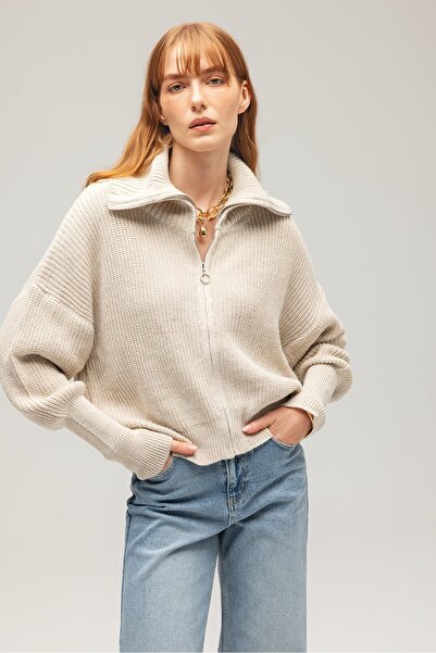 Saade Women's Oversized Long Sleeve Zippered Half Turtleneck Knitwear Cardigan