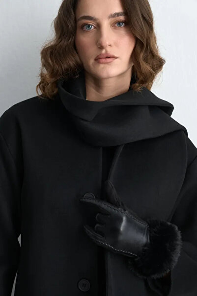 Gusto Wool Cashmere Coat with Scarf - Black