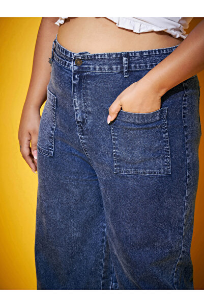 Sassafras By Styli Plus Size Blue Acid Wash Straight Jeans