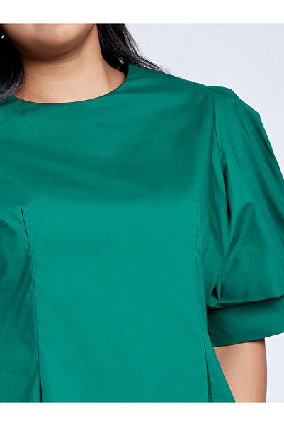 Globus By Styli Plus Size Emerald Green Top with Puff Sleeves
