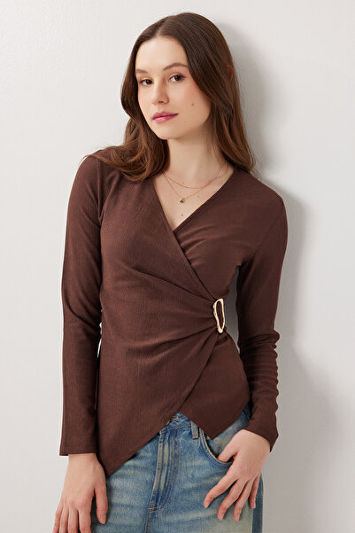 Lovelyİstanbul Double-Breasted Yaka Gold Accessory Knitted Blouse Lfw0015 Brown