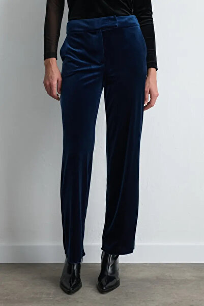 Gusto Pipe Leg Velvet Trousers - Navy Blue
