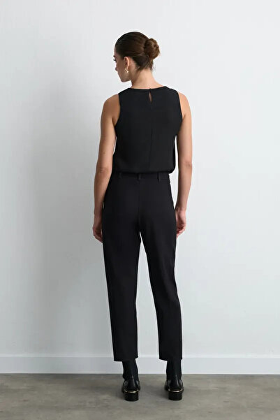 Gusto Anka Collection Carrot Cut Pleated Trousers - Black