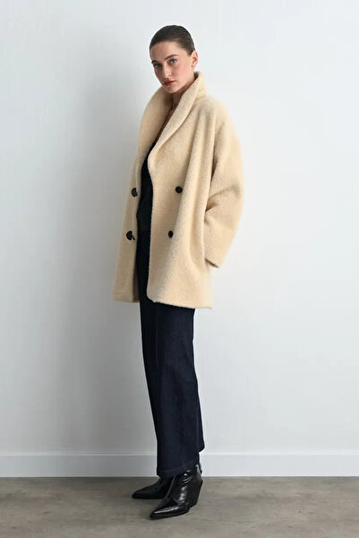 Gusto Shawl Collar Plush Coat - Beige