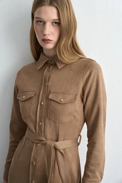 Gusto Μακρύ φόρεμα από σουέτ με ζώνη - Μπεζ