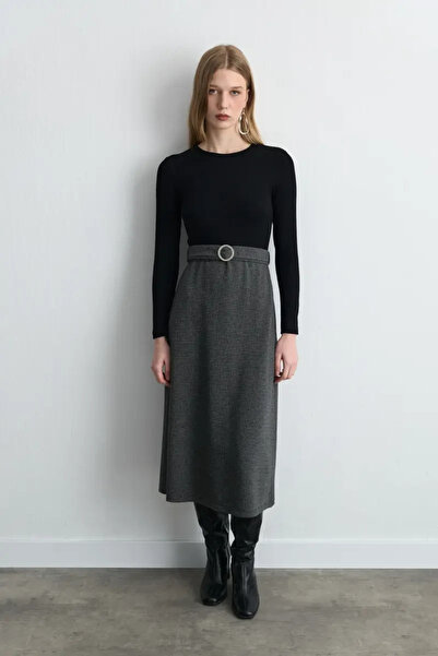 Gusto Beli Belted Viscose Dress - Black
