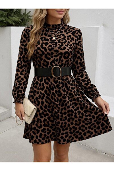 Genel Markalar Kadın Uzun Kollu Yarı Balıkçı Yaka Leopar Desenli Kadife Elbise